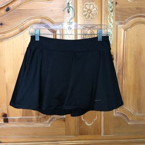 NIKE Ruffled Black Tennis Skirt